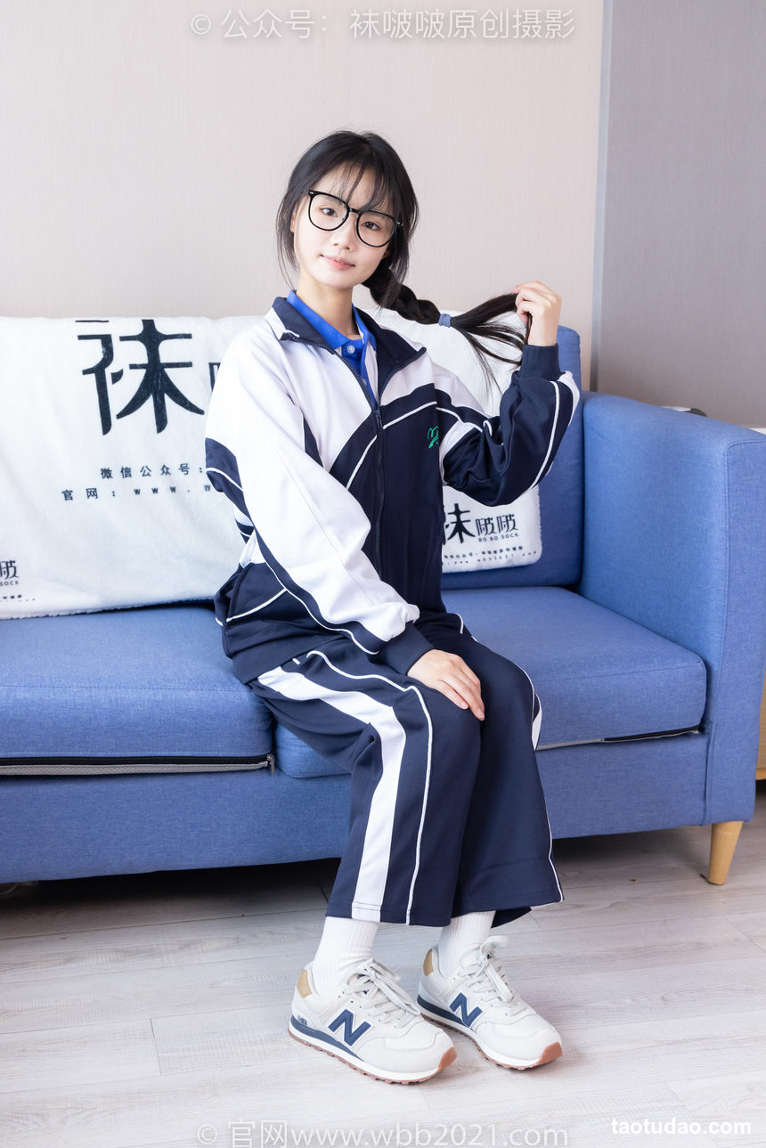 图片[3]-[BoBoSocks袜啵啵]NO.456 甜甜圈-运动鞋、白棉袜、裸足、校服[150P+1V／6.46GB]-艺库