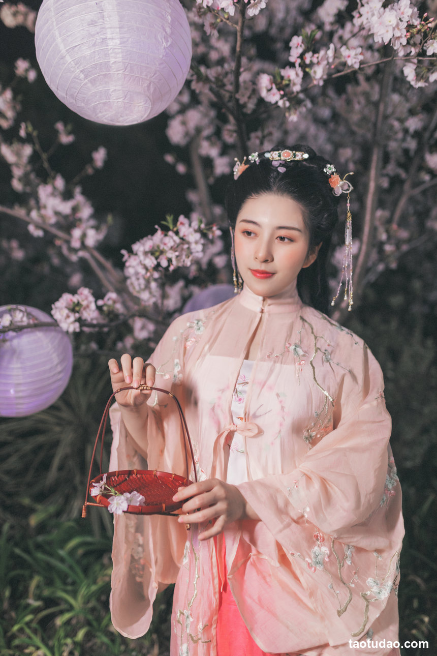图片[4]-[YITUYU艺图语]2022.08.02 夜樱 秘制大何酱[24+1P／377MB]-艺库