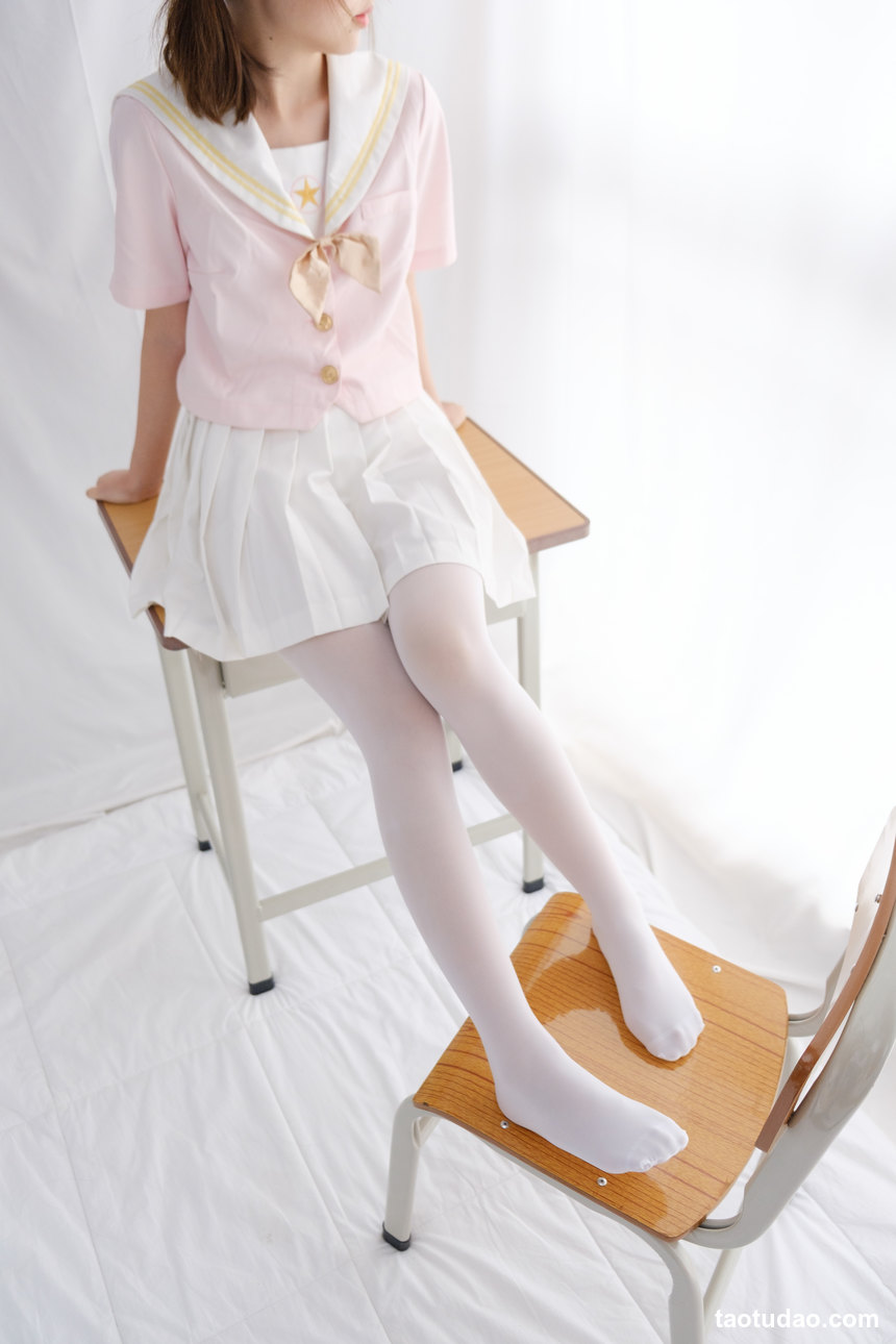 图片[2]-喵写真 VOL.007 课桌上白丝水手服 [55P-360MB]-艺库