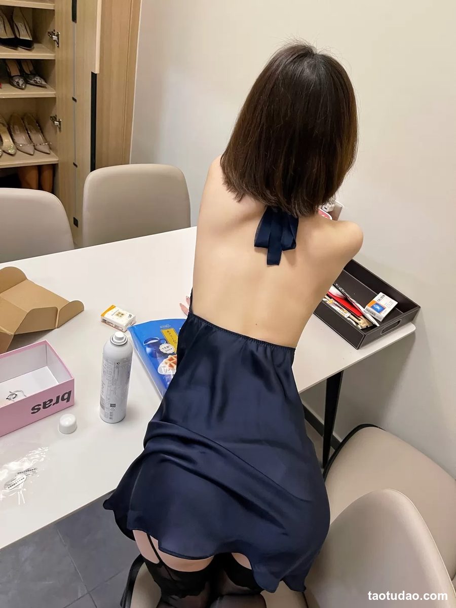 图片[3]-郑瑞妤 – 瑞瑞穿着真丝睡衣做家务 [27P-13MB]-艺库