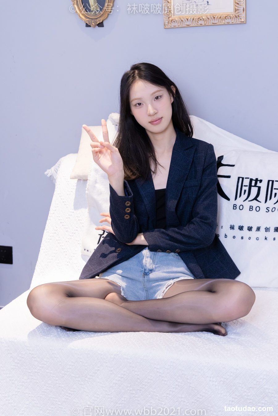 图片[4]-[BoBoSocks袜啵啵]NO.346 雪糕-高跟鞋、油亮肉丝、油亮黑丝[147P+1V／7.07GB]-艺库