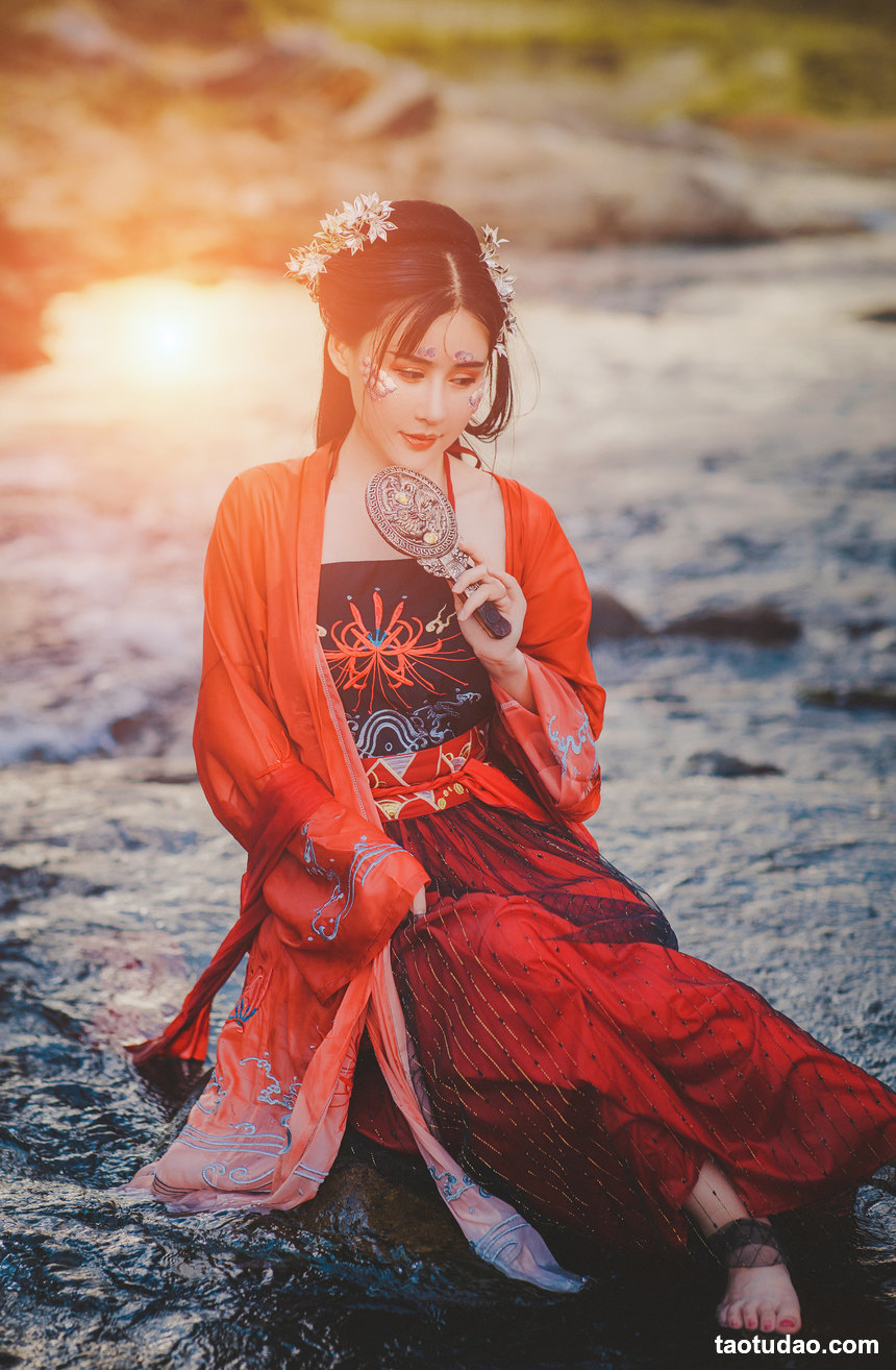 图片[3]-[YITUYU艺图语]2022.05.22 出水芙蓉 雅熙[26+1P／226MB]-艺库