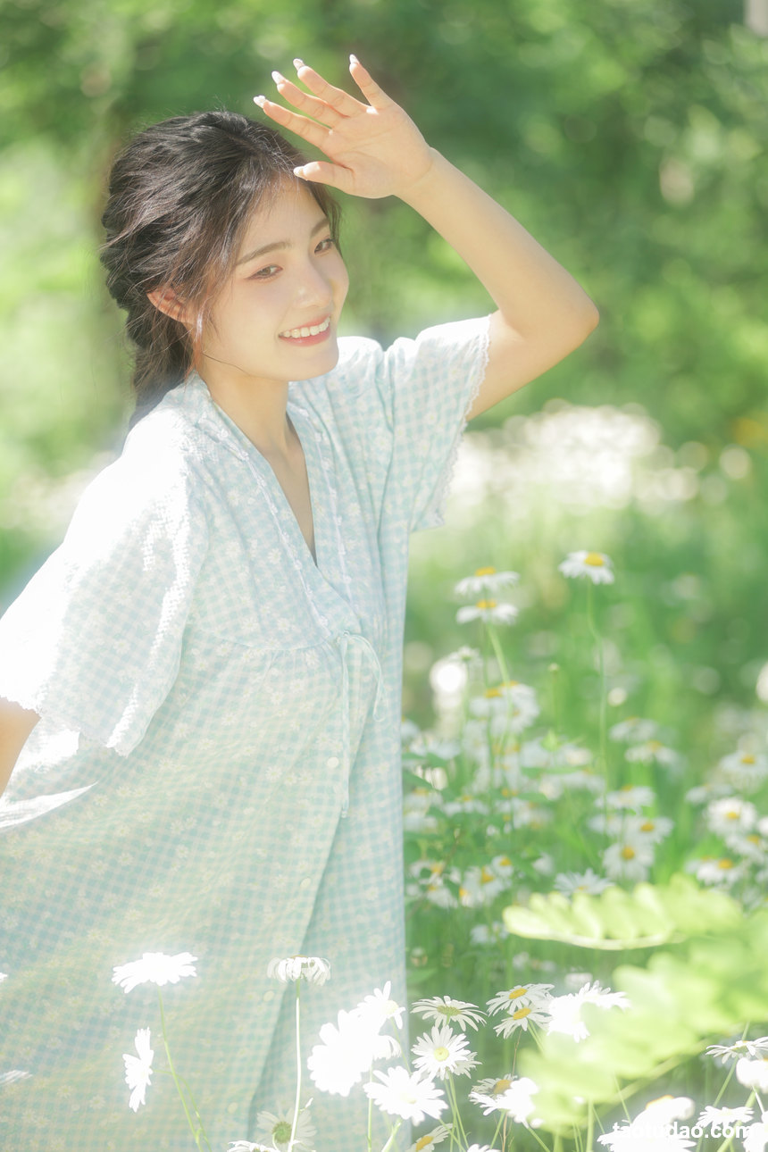 图片[2]-[YITUYU艺图语]2022.09.01 夏天的小雏菊 YY王[19+1P／46MB]-艺库