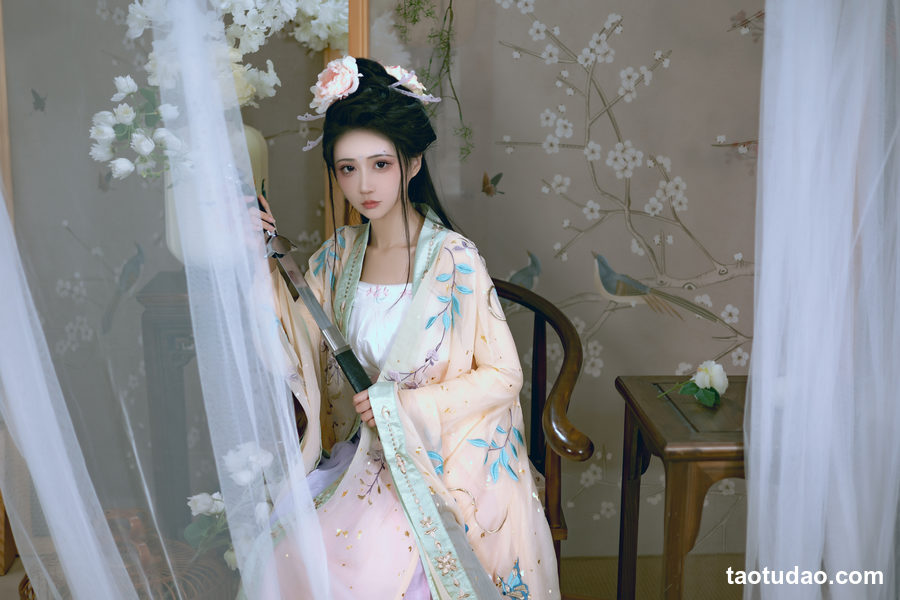图片[2]-[YITUYU艺图语]2023.02.21 风起天阑 -绮罗生的小苏苏-[23+1P／256MB]-艺库