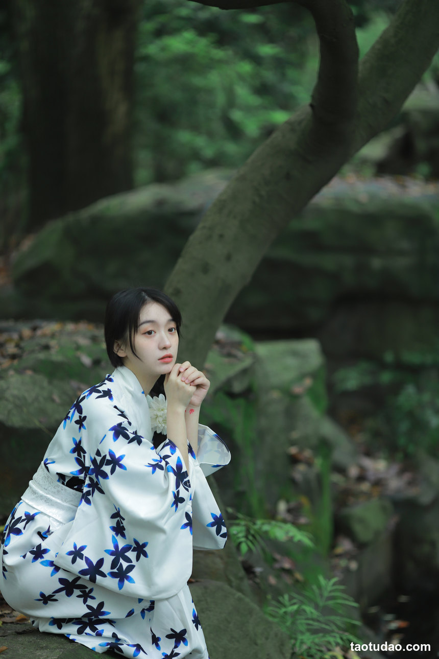 图片[2]-[YITUYU艺图语]2022.10.07 春日信徒 cat睿睿子[21+1P／285MB]-艺库
