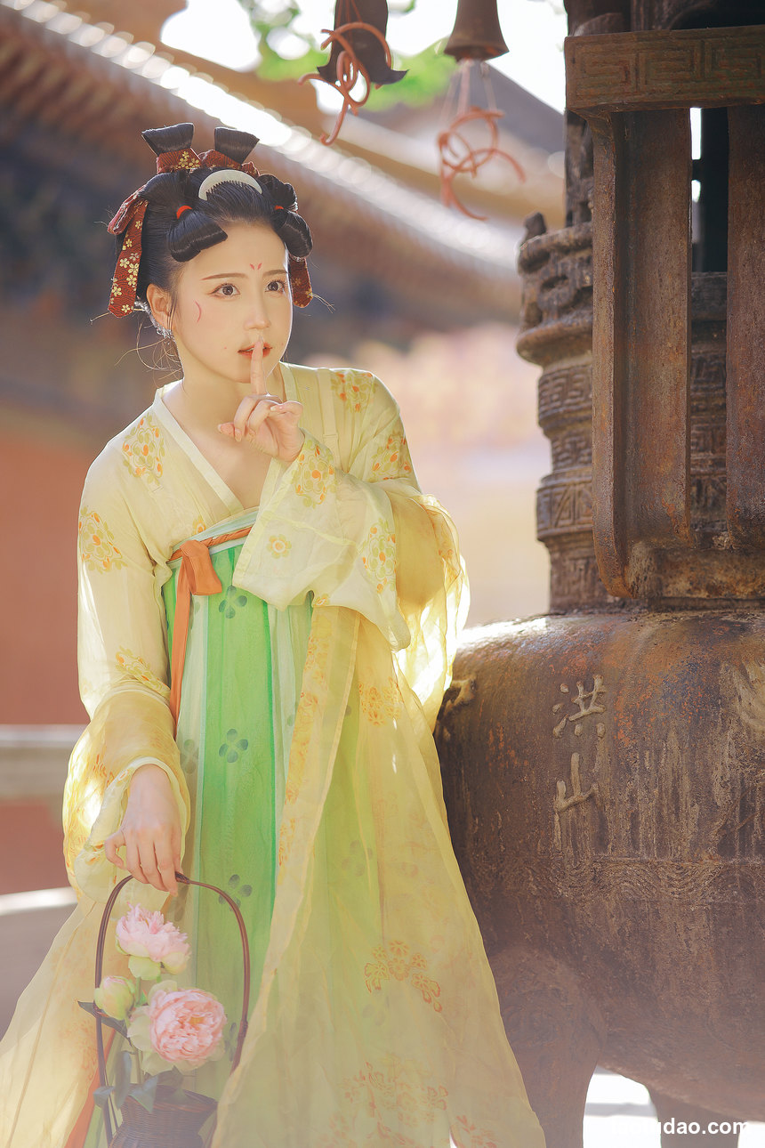 图片[4]-[YITUYU艺图语]2022.09.26 豆蔻 大写的VK[24+1P／193MB]-艺库