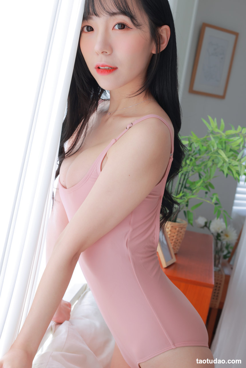 [Patreon] leeesovely) – Housekeeper 2-1 Photo Set Collection  [94P+2V-1.94GB]-艺库