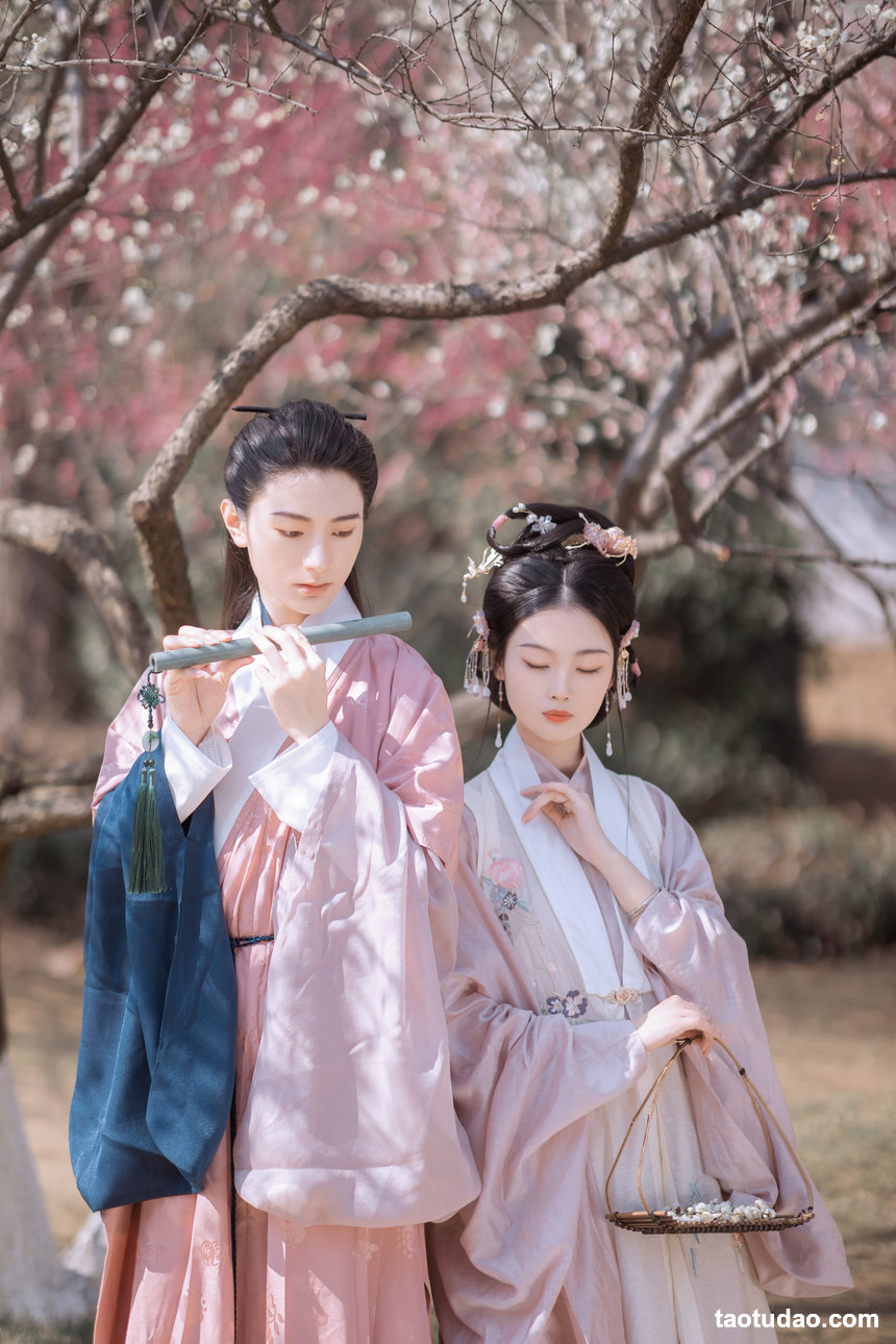 图片[4]-[YITUYU艺图语]2022.04.25 折梅赠君 汀贰[38+1P／333MB]-艺库