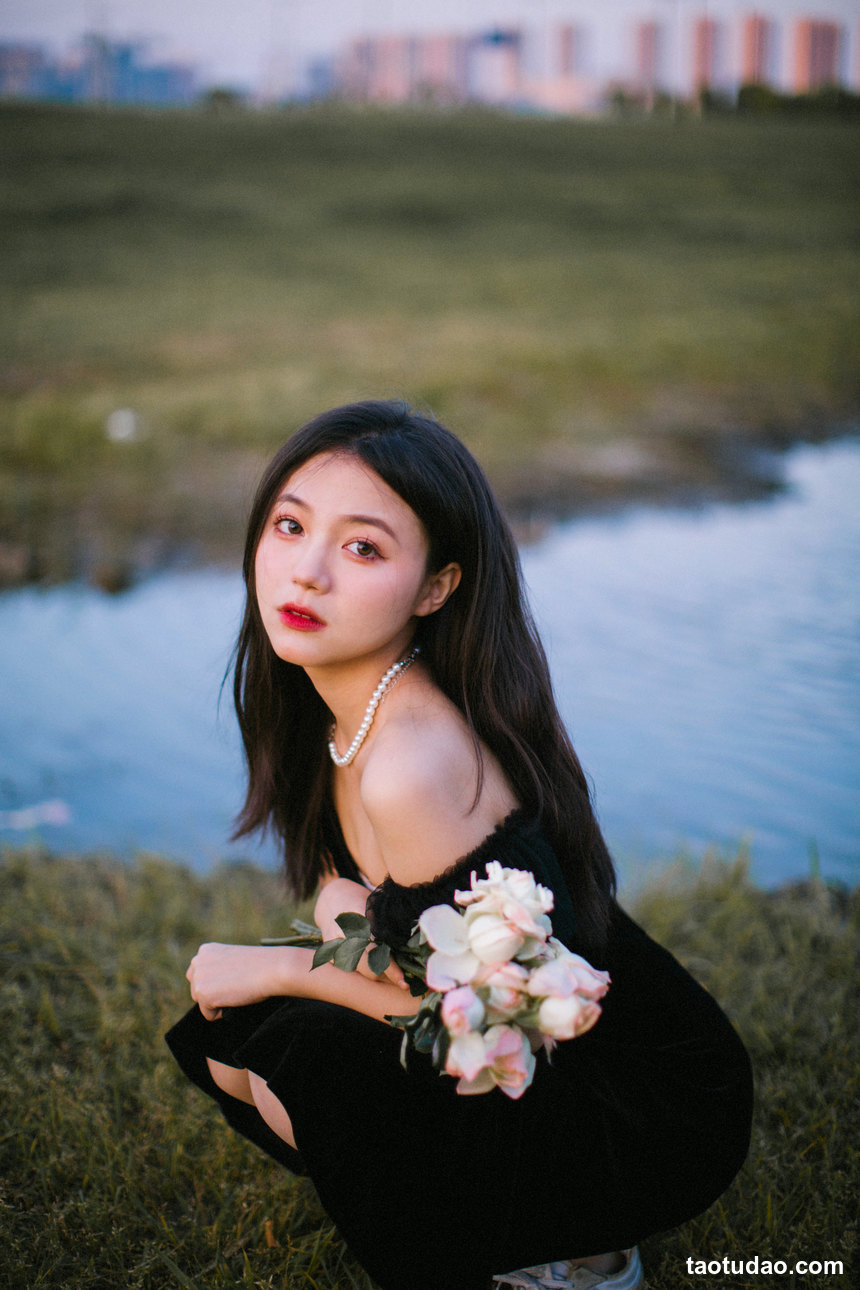 图片[3]-[YITUYU艺图语]2022.07.14 少女与花 夏芸是只小考拉[24+1P／313MB]-艺库