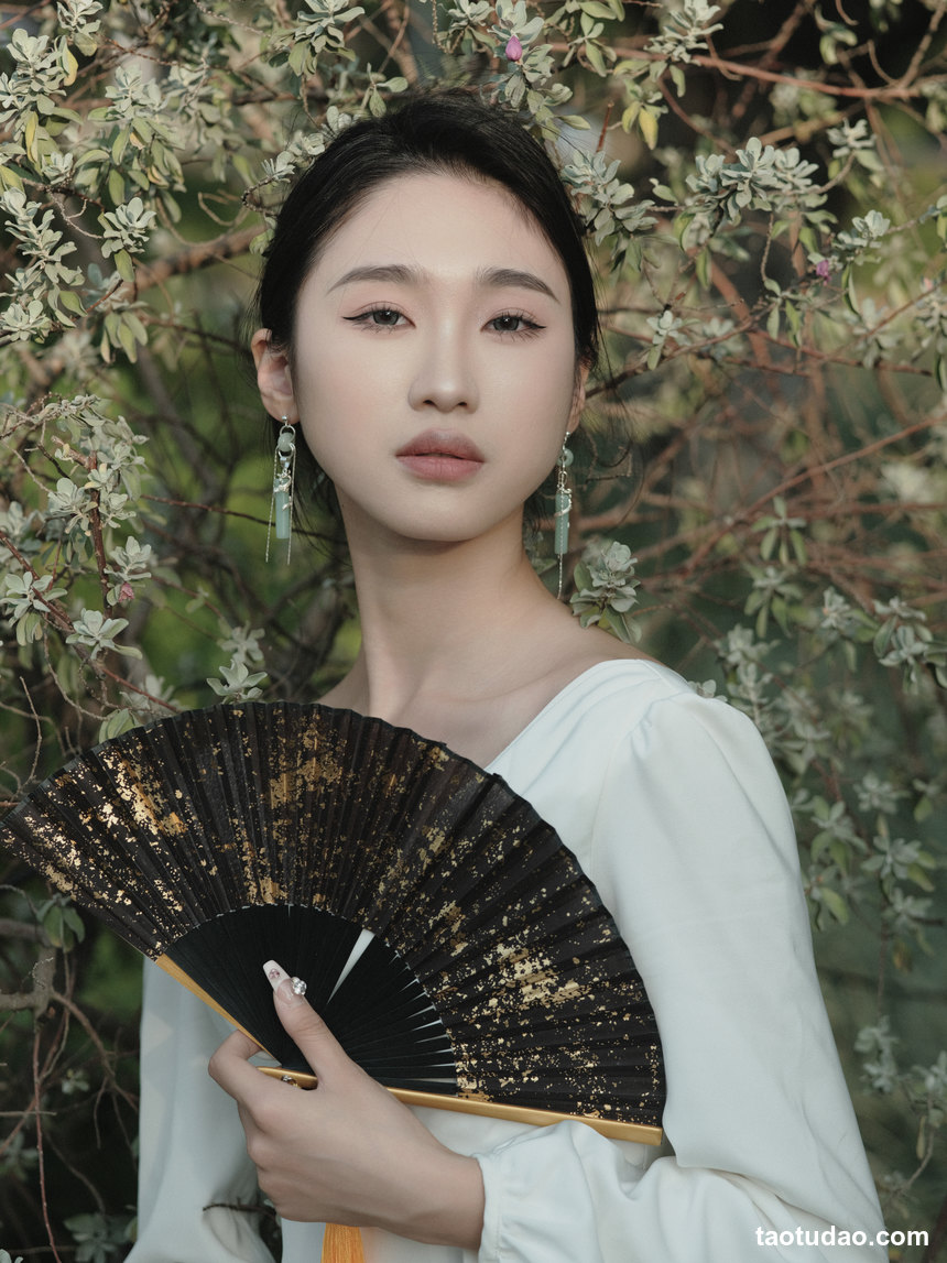 图片[4]-[YITUYU艺图语]2022.12.19 落叶飞花 likeu[46+1P／663MB]-艺库