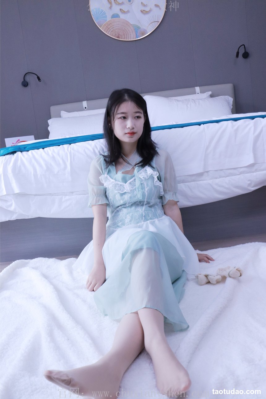 图片[4]-初夏女神 NO.009 念念 绿野仙踪M码连衣裙搭回力球鞋[120P+1V／5.53GB]-艺库