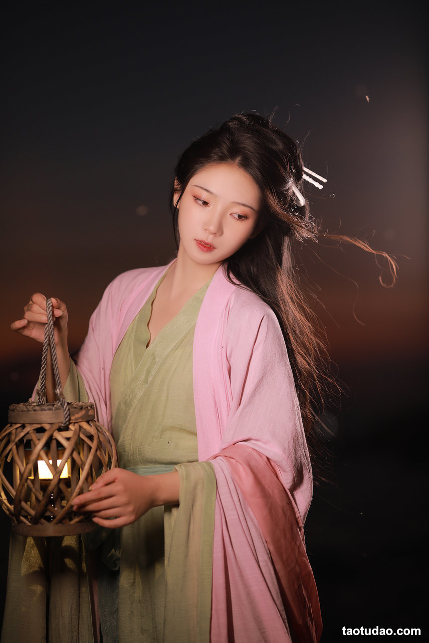 图片[4]-[YITUYU艺图语]2022.08.30 人间烟火色 落花人独立[32+1P／619MB]-艺库