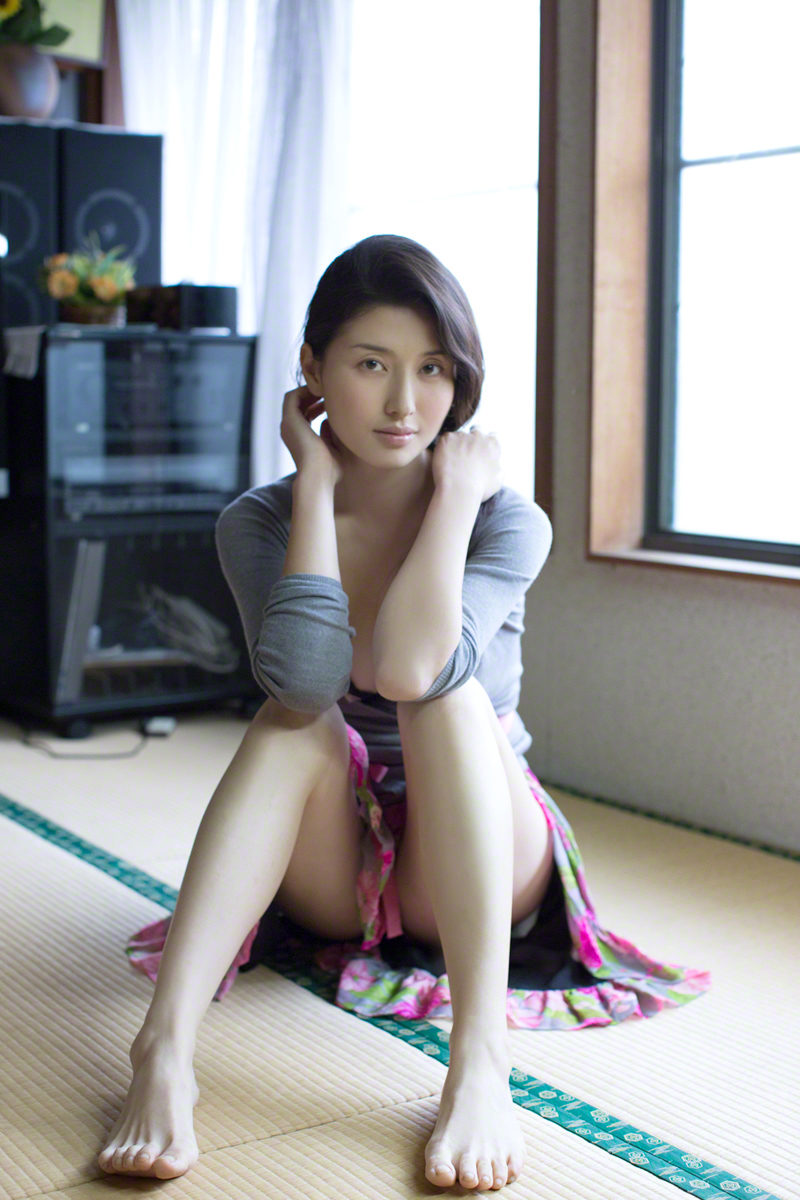 图片[2]-桥本爱实写真集[Wanibooks]2014年10月号 No.124-艺库