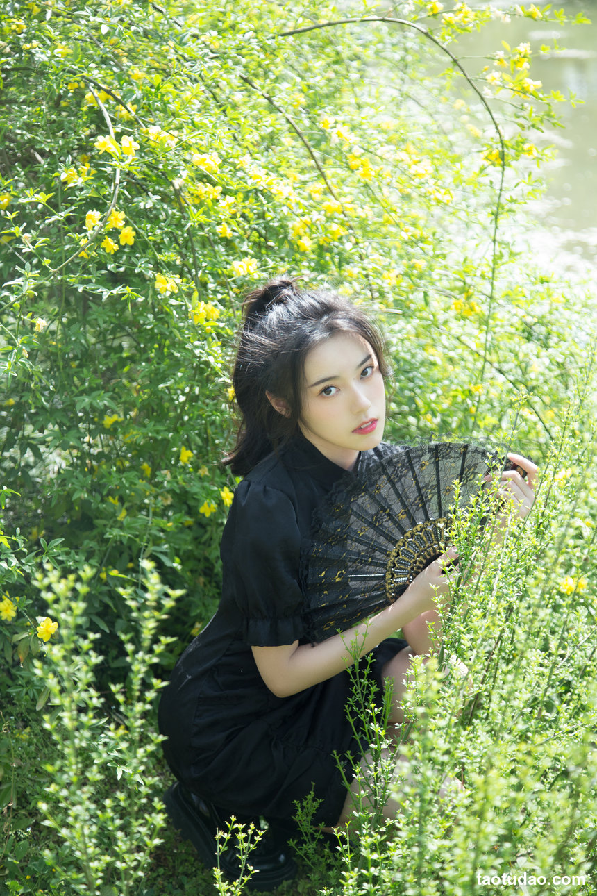 图片[4]-[YITUYU艺图语]2022.10.08 迎春 静鏡婧[25+1P／303MB]-艺库