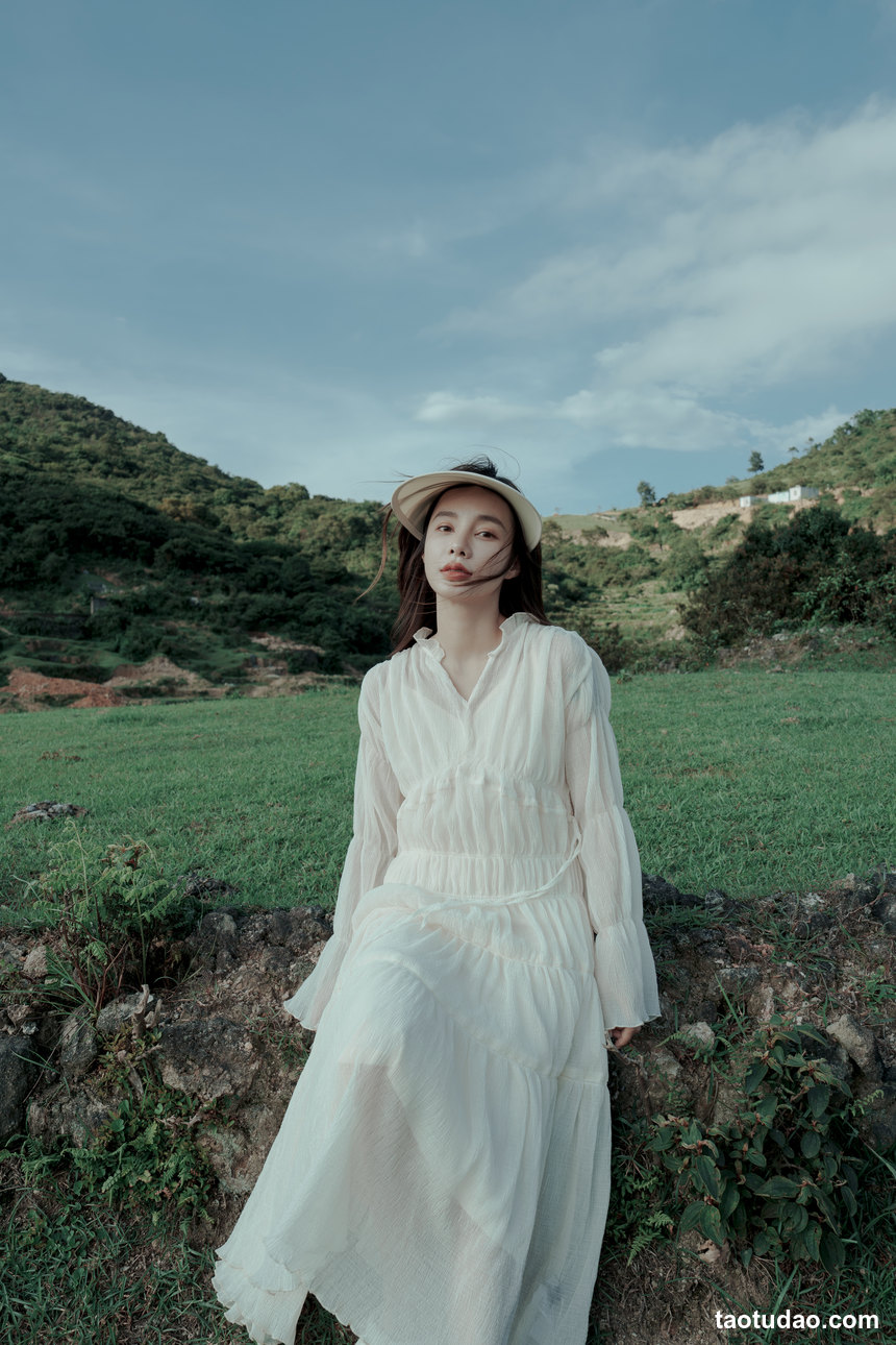 图片[2]-[YITUYU艺图语]2022.08.01 山谷之间，烈日之下 姝雯同学[59+1P／471MB]-艺库