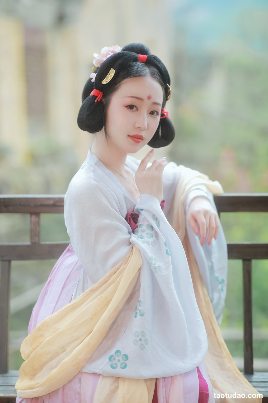 图片[3]-[YITUYU艺图语]2022.04.04 有美一人 大头小甜甜[21+1P／326MB]-艺库
