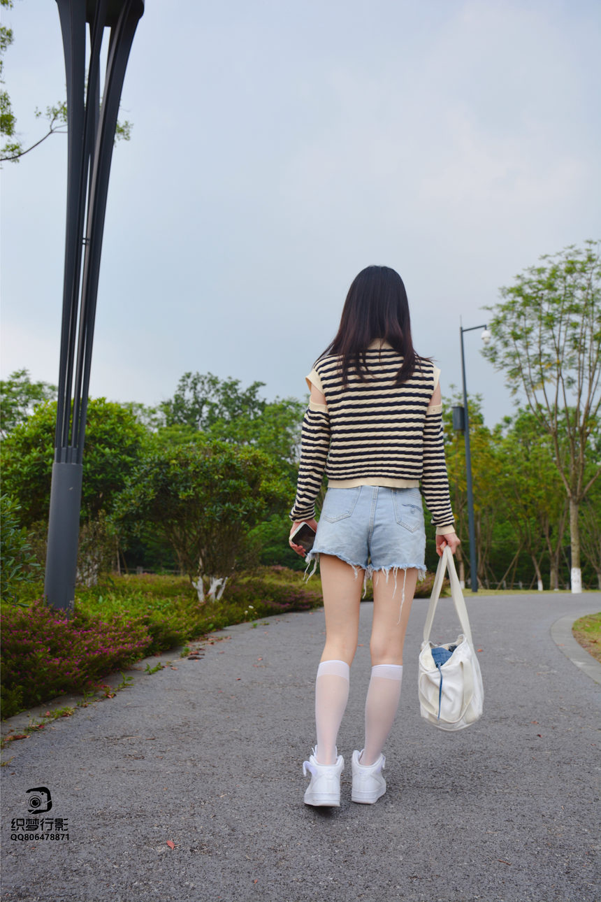 图片[3]-[织梦映像]NO.043 草地白丝[70P+1V／2.26GB]-艺库