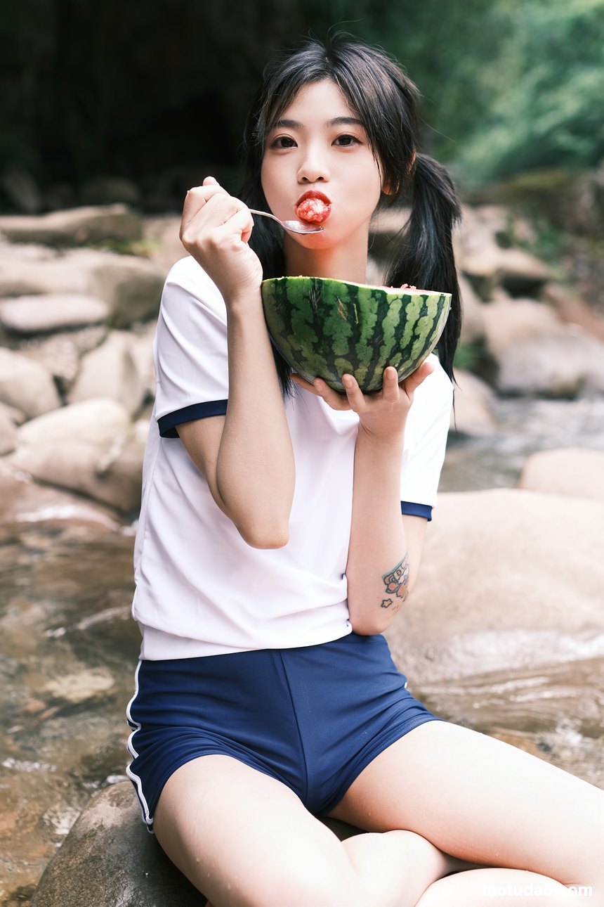 图片[4]-[YITUYU艺图语]2022.05.26 慢夏 池子[19+1P／186MB]-艺库