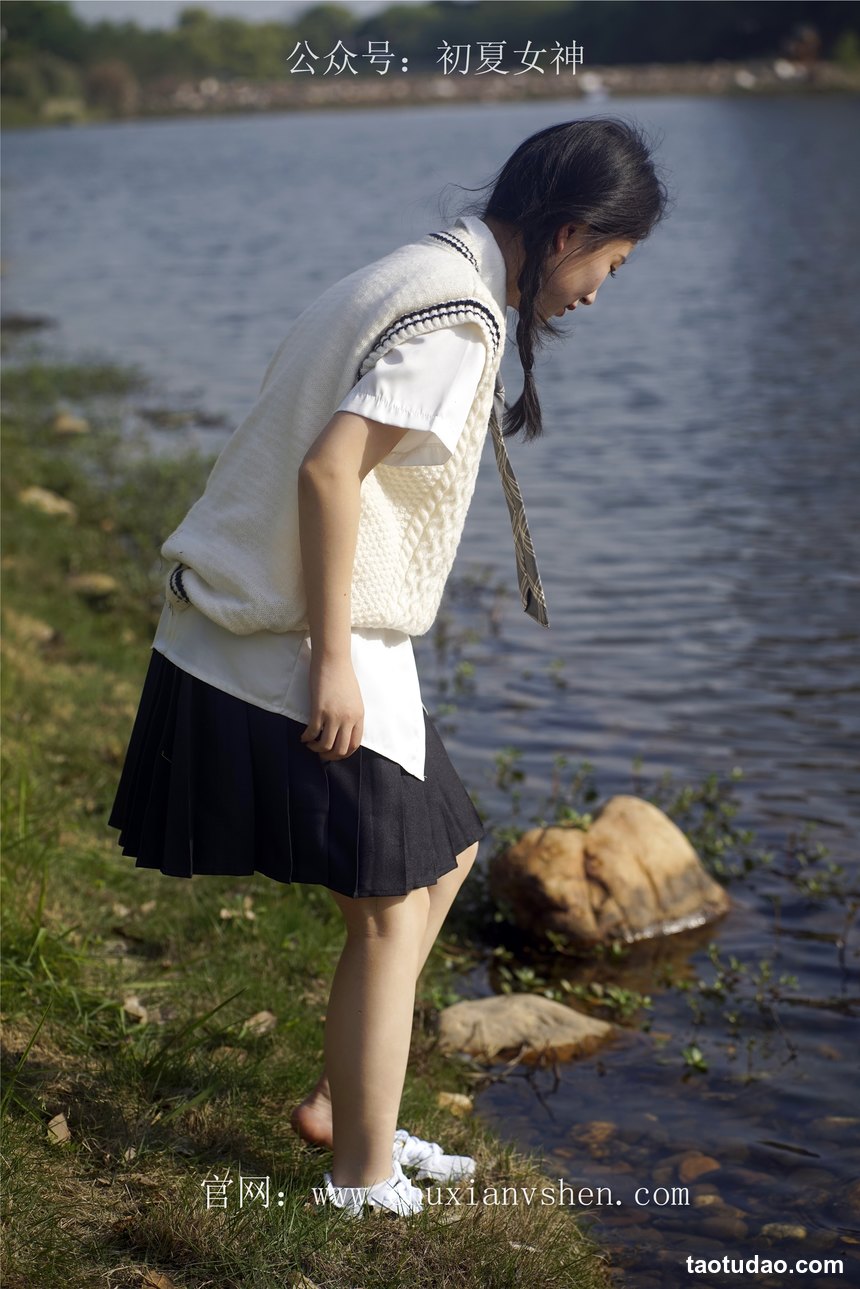 图片[4]-初夏女神 NO.039 念念 春秋JK套搭配三叶草贝壳头鞋[115P+1V／4.92GB]-艺库