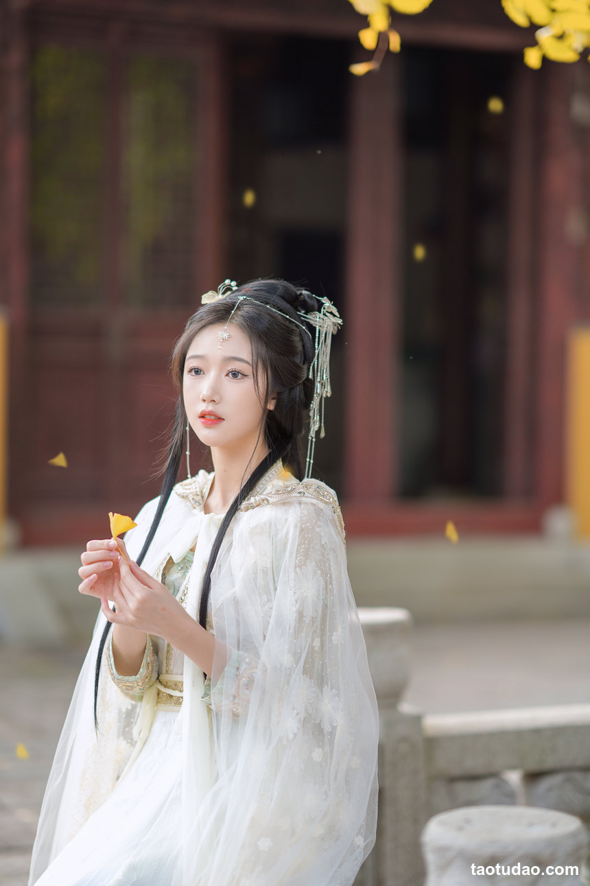 图片[4]-[YITUYU艺图语]2022.12.22 神的坠落 岳雨婷[26+1P／202MB]-艺库