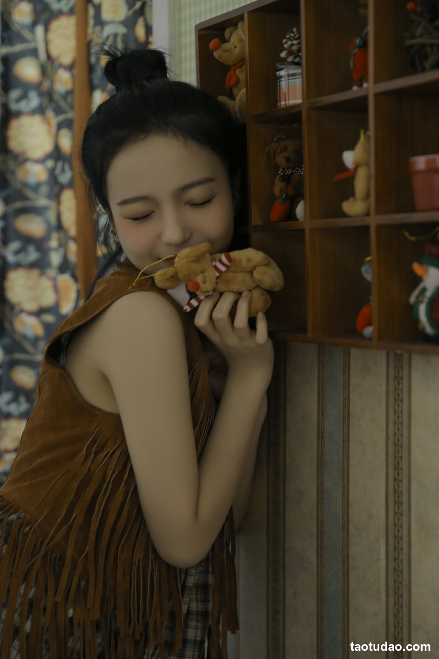 图片[2]-[YITUYU艺图语]2022.08.03 任意门 兮嘻嘻-[19+1P／85.8MB]-艺库