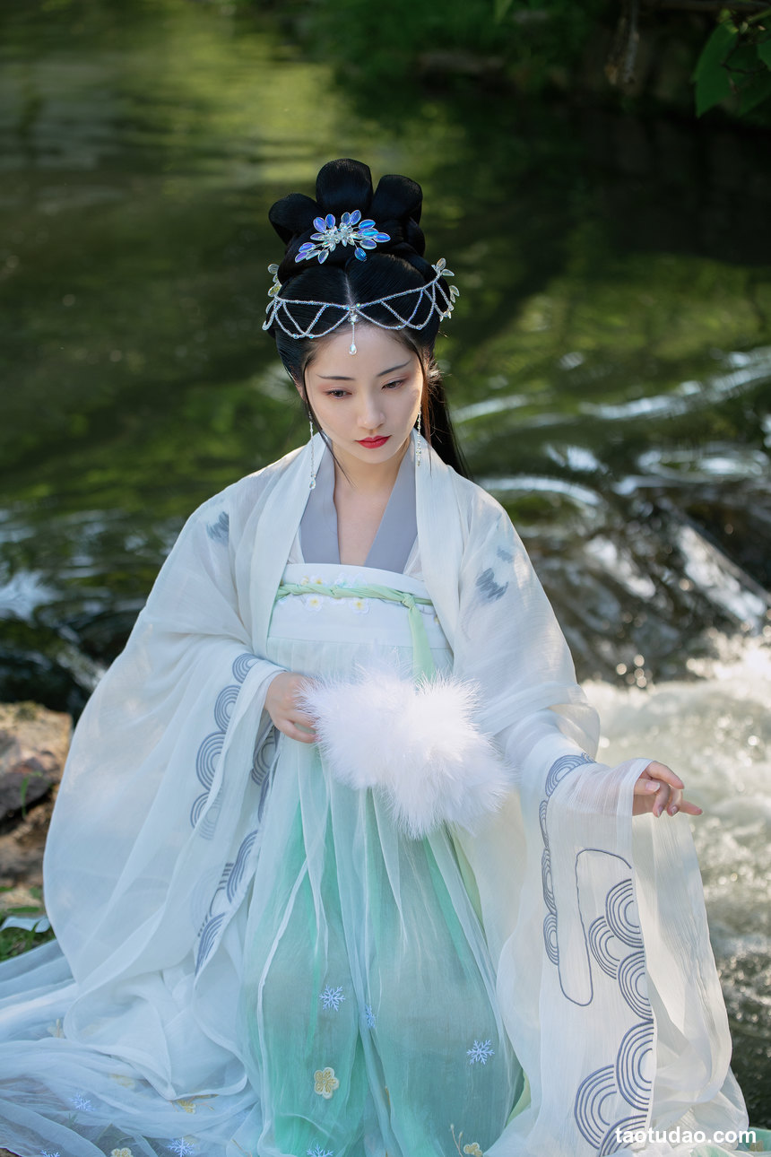 图片[3]-[YITUYU艺图语]2022.06.06 入梦来 小温暖想要个大太阳[21+1P／389MB]-艺库