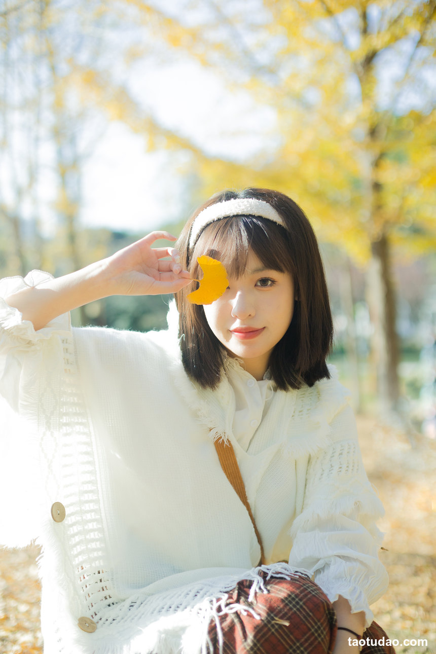 图片[2]-[YITUYU艺图语]2022.09.25 我觉得秋天好像要来了 睡饱了吗[33+1P／353MB]-艺库