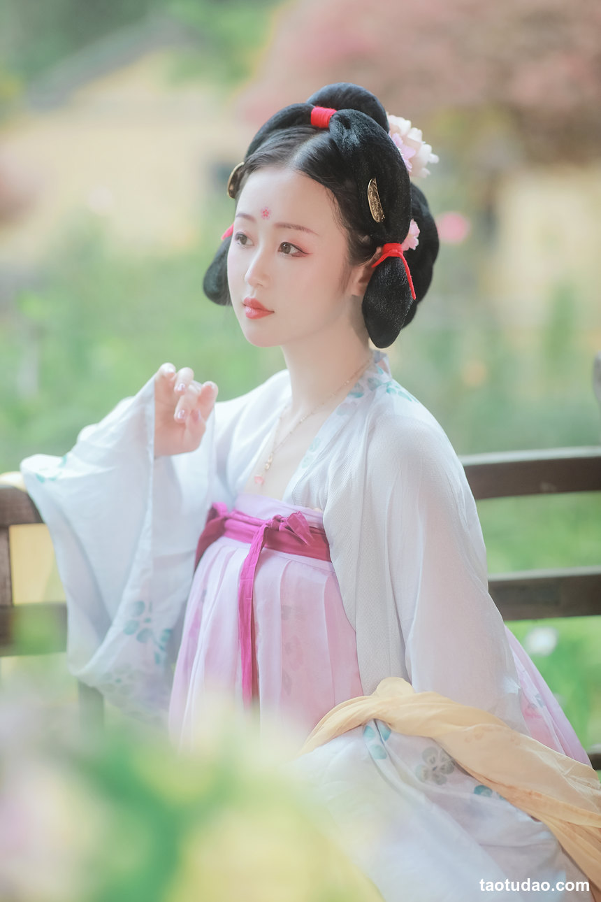 图片[4]-[YITUYU艺图语]2022.04.04 有美一人 大头小甜甜[21+1P／326MB]-艺库