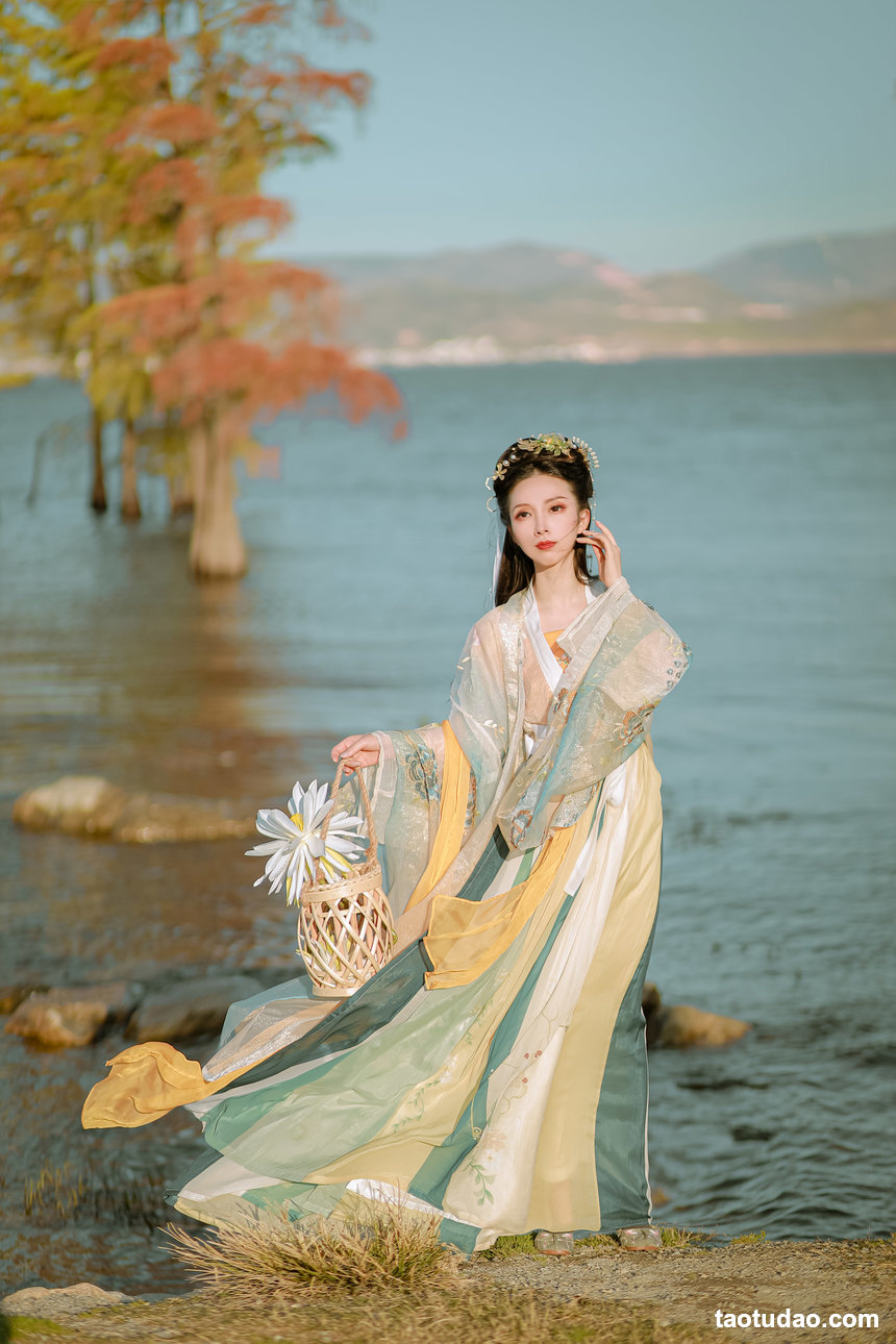 图片[2]-[YITUYU艺图语]2022.02.05 玉肌伴轻风 阿兰[23+1P／74MB]-艺库