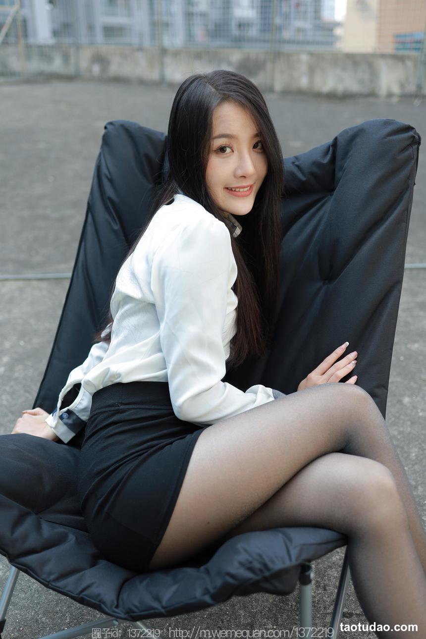 图片[2]-[IESS异思趣向] 2023.02.11 丝享家 1358 婉萍《户外OL》[88P-108.4M]-艺库