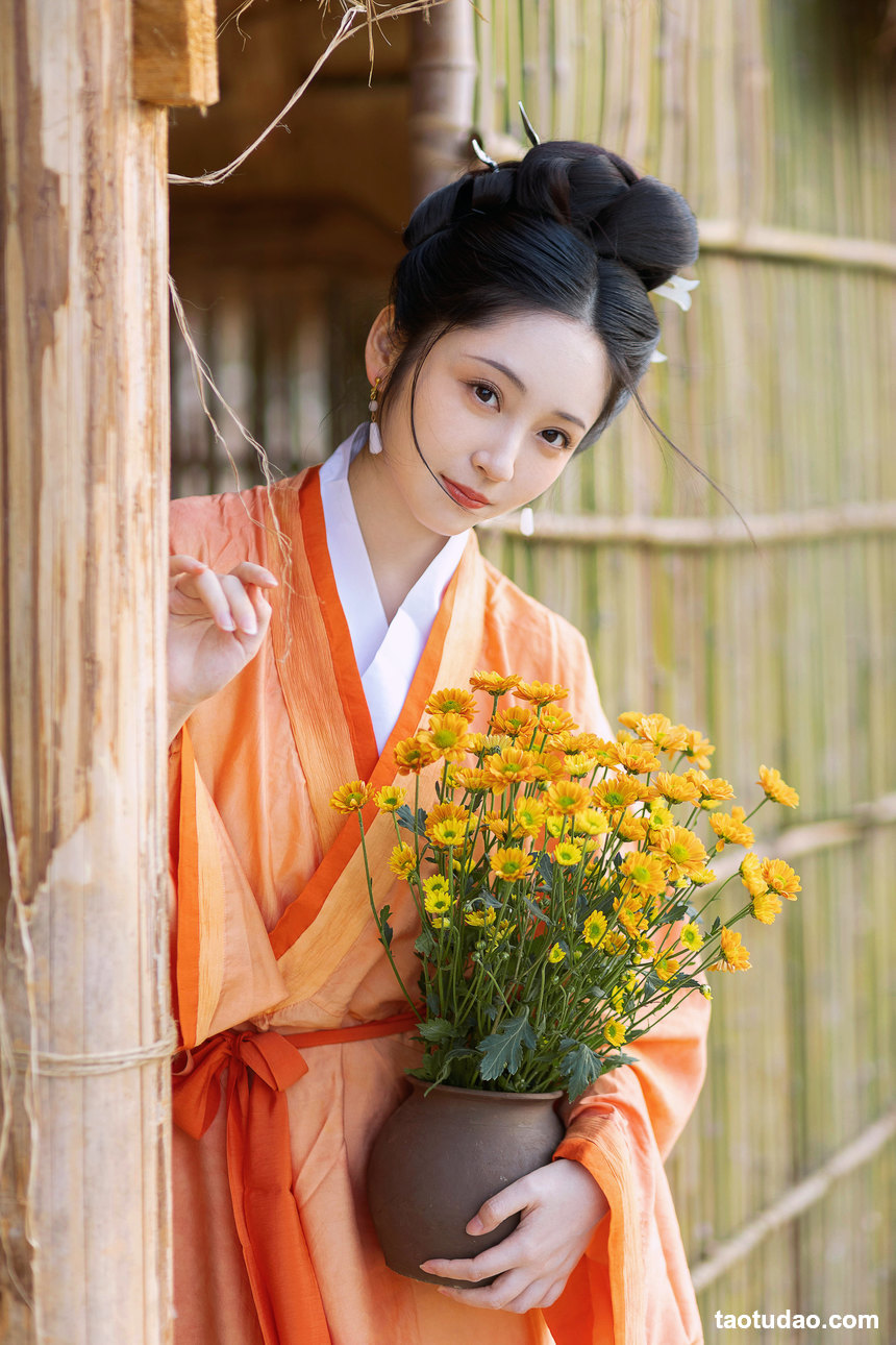 图片[2]-[YITUYU艺图语]2022.04.26 刘兰芝 小温暖想要个大太阳[19+1P／194MB]-艺库