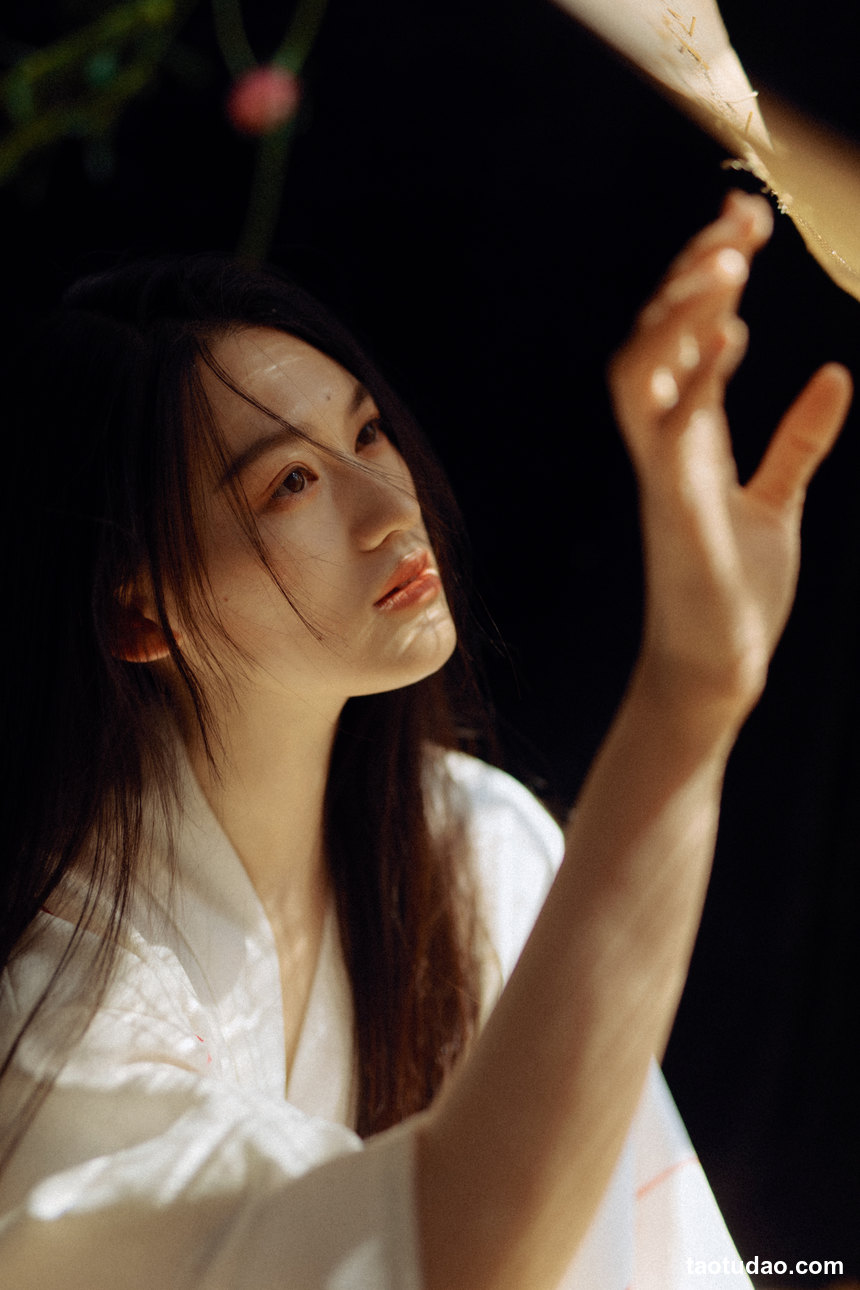 图片[2]-[YITUYU艺图语]2022.11.22 紫色 33[26+1P／237MB]-艺库