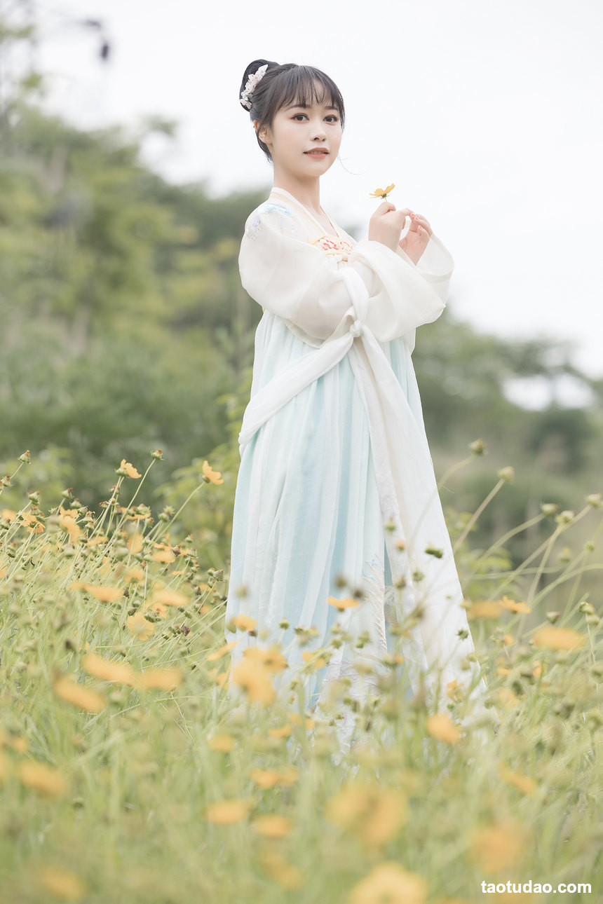 图片[4]-[YITUYU艺图语]2022.04.01 小花花 梨一依[42+1P／510MB]-艺库
