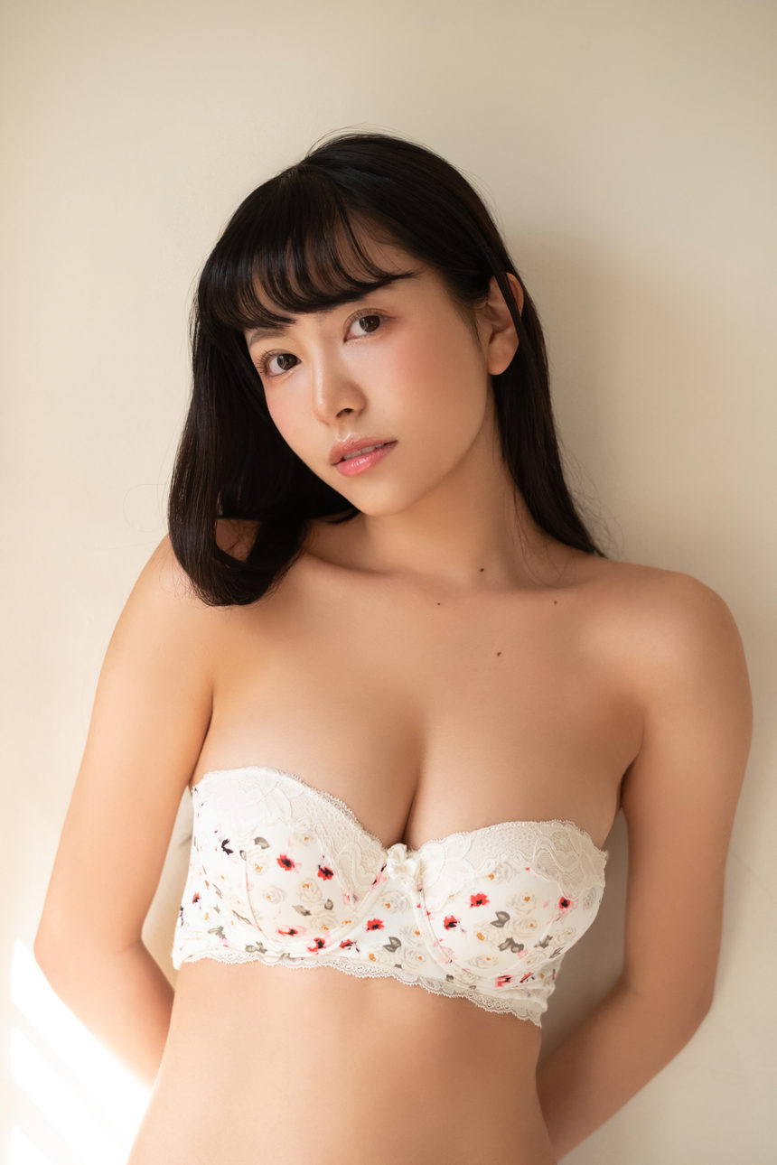 图片[2]-鈴木聖　ドールな彼女　ｖｏｌ．１　ＦＲＩＤＡＹデジタル写真集-艺库