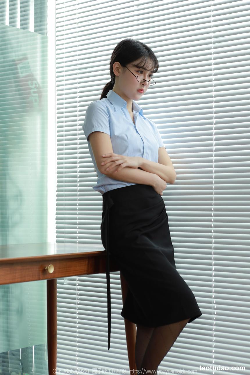 图片[2]-[IESS异思趣向] 2024.06.12 丝享家 1766 小宝《迷人波点》[78P-67.6M]-艺库