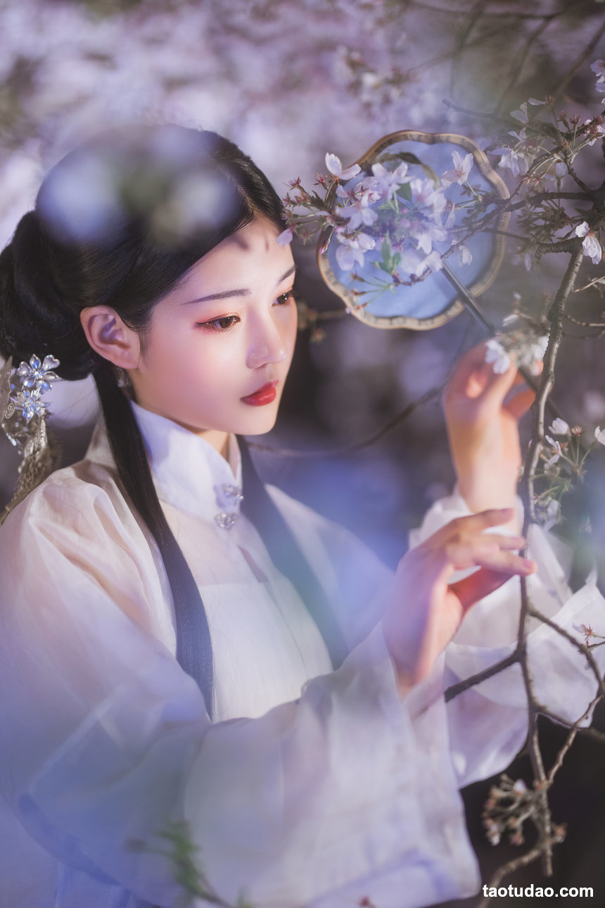 图片[3]-[YITUYU艺图语]2022.05.11 梦遣看花人 吴莹琨琨[21+1P／391MB]-艺库