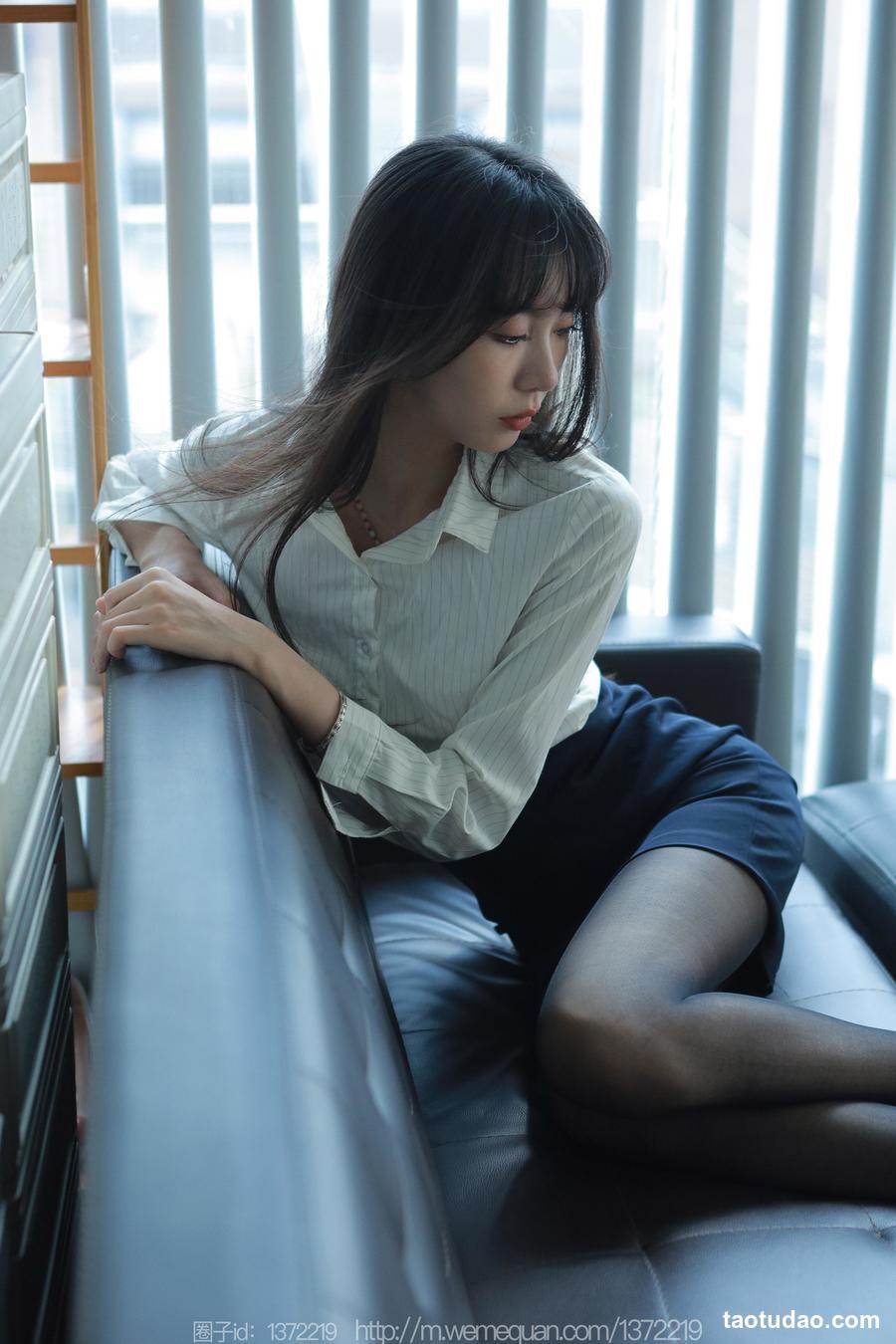 图片[4]-[IESS异思趣向] 2023.08.06 丝享家 1499 团团《光影交错》[84P-90.2M]-艺库
