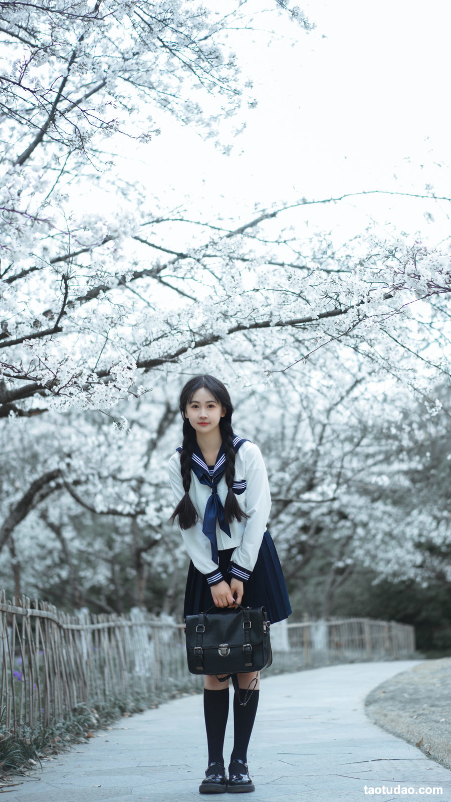 图片[3]-[YITUYU艺图语]2023.03.21 樱花 岁岁草莓冰[26+1P／365MB]-艺库