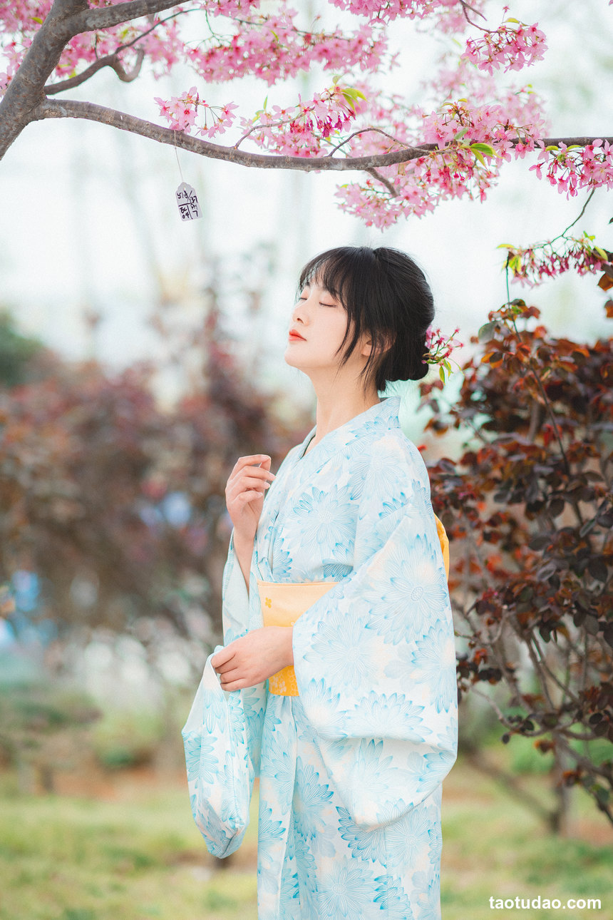 图片[4]-[YITUYU艺图语]2022.11.19 樱花树下 爱拍照的梅梅[22+1P／459MB]-艺库